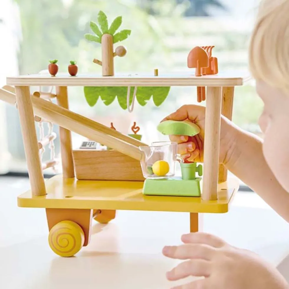 Clio's Bio Juice Cart