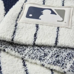CozyChic New York Yankees Stroller Blanket - 30"x40"