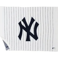 CozyChic New York Yankees Throw