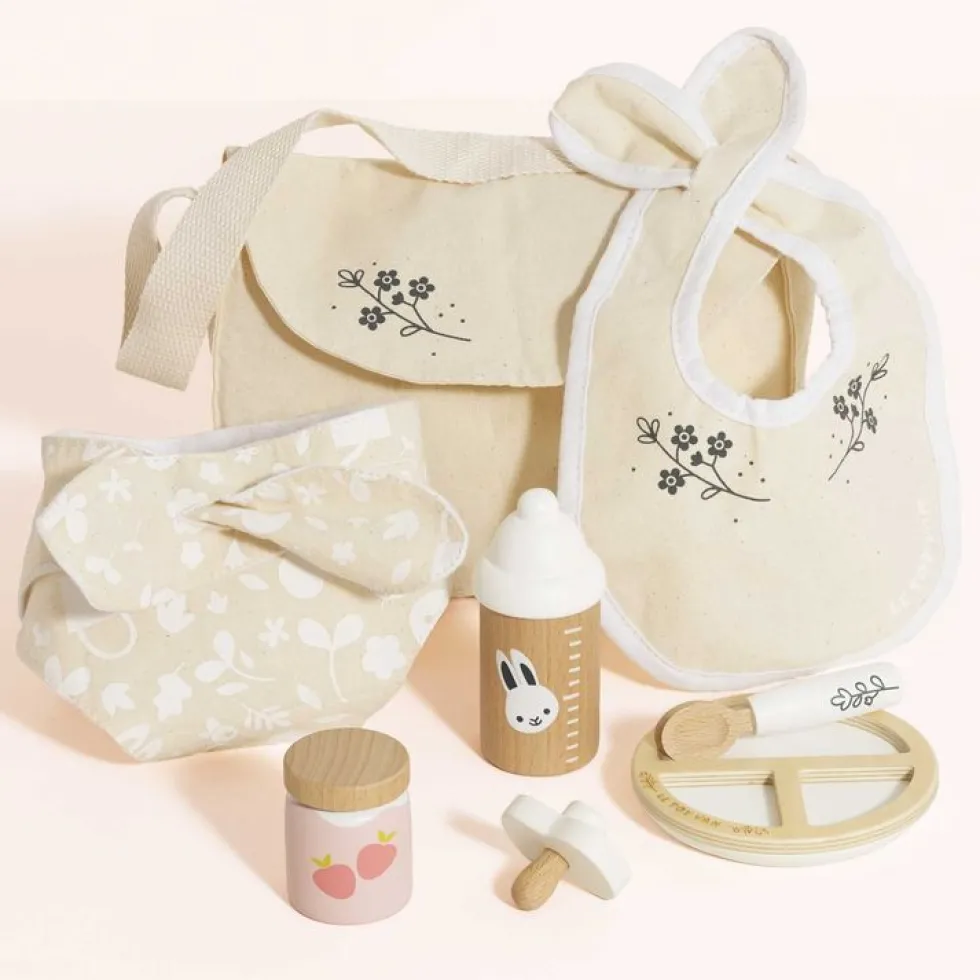 Dolls Nursing Kit & Bag - 8 Pieces