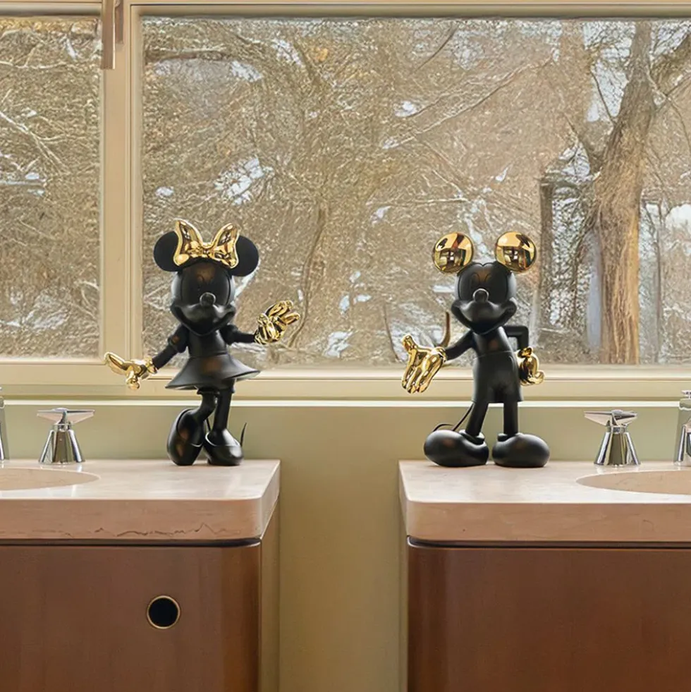 Mickey Mouse Welcome 12" Studio Figurine - Black & Gold