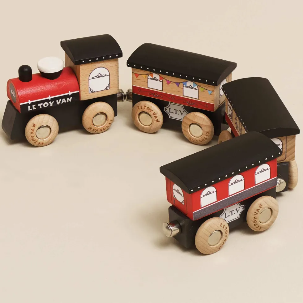 Royal Express Train & Carriages