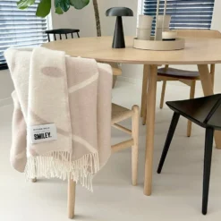 Smiley Blanket - White/Grey