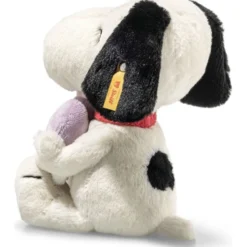 Snoopy Heartbreakers Club