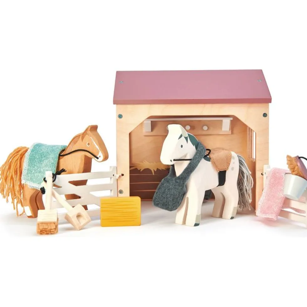 The Stables Wooden Set