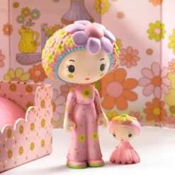 Tinyly Rose Tinyroom with Figurines
