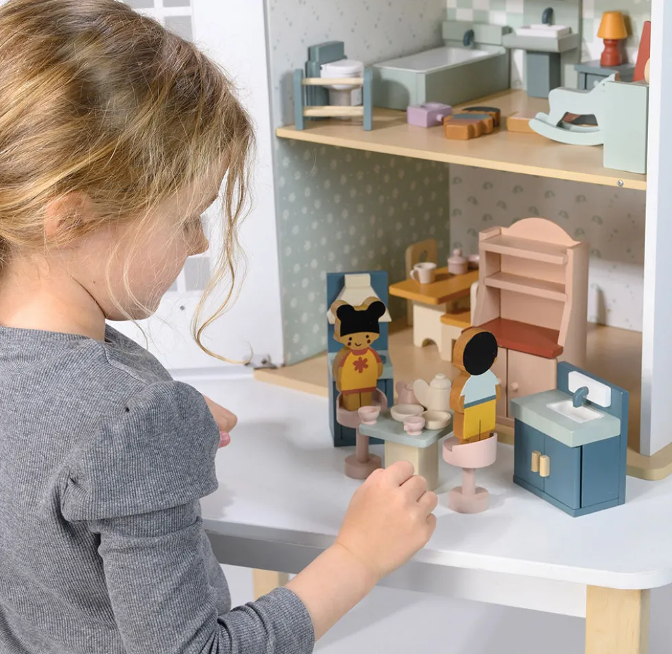 Willow Dollhouse