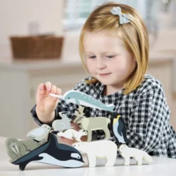 Wooden Polar Animals Set